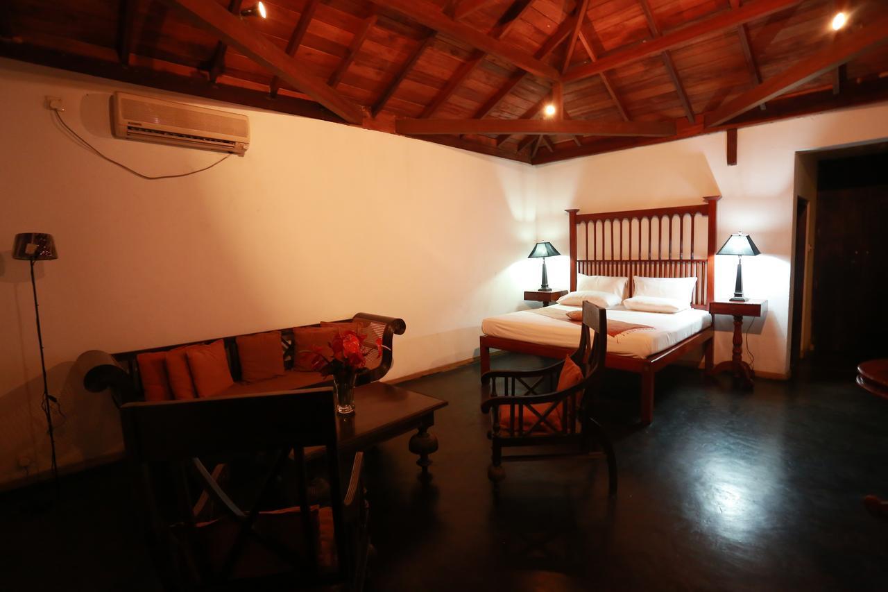 Villa Kusum Hikkaduwa Exterior foto